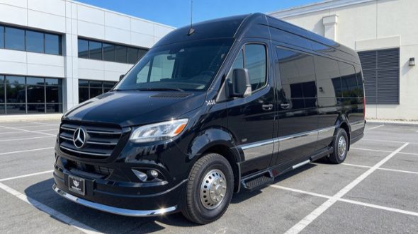 10 passenger sprinter van little rock