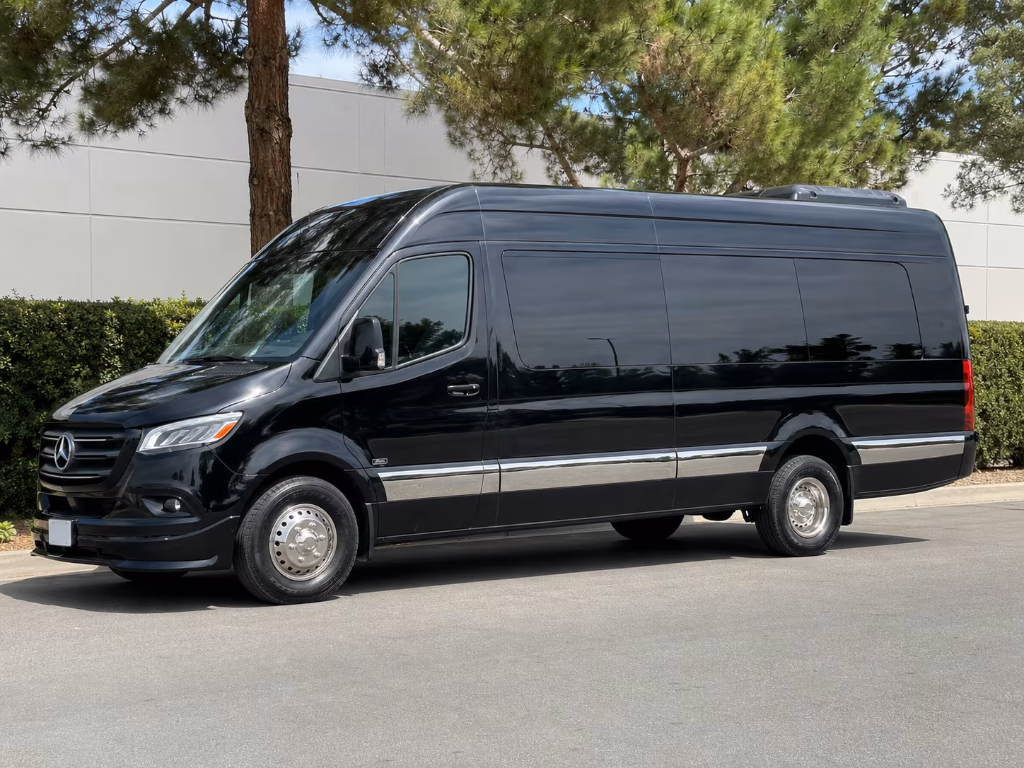 little rock 15 passenger sprinter van