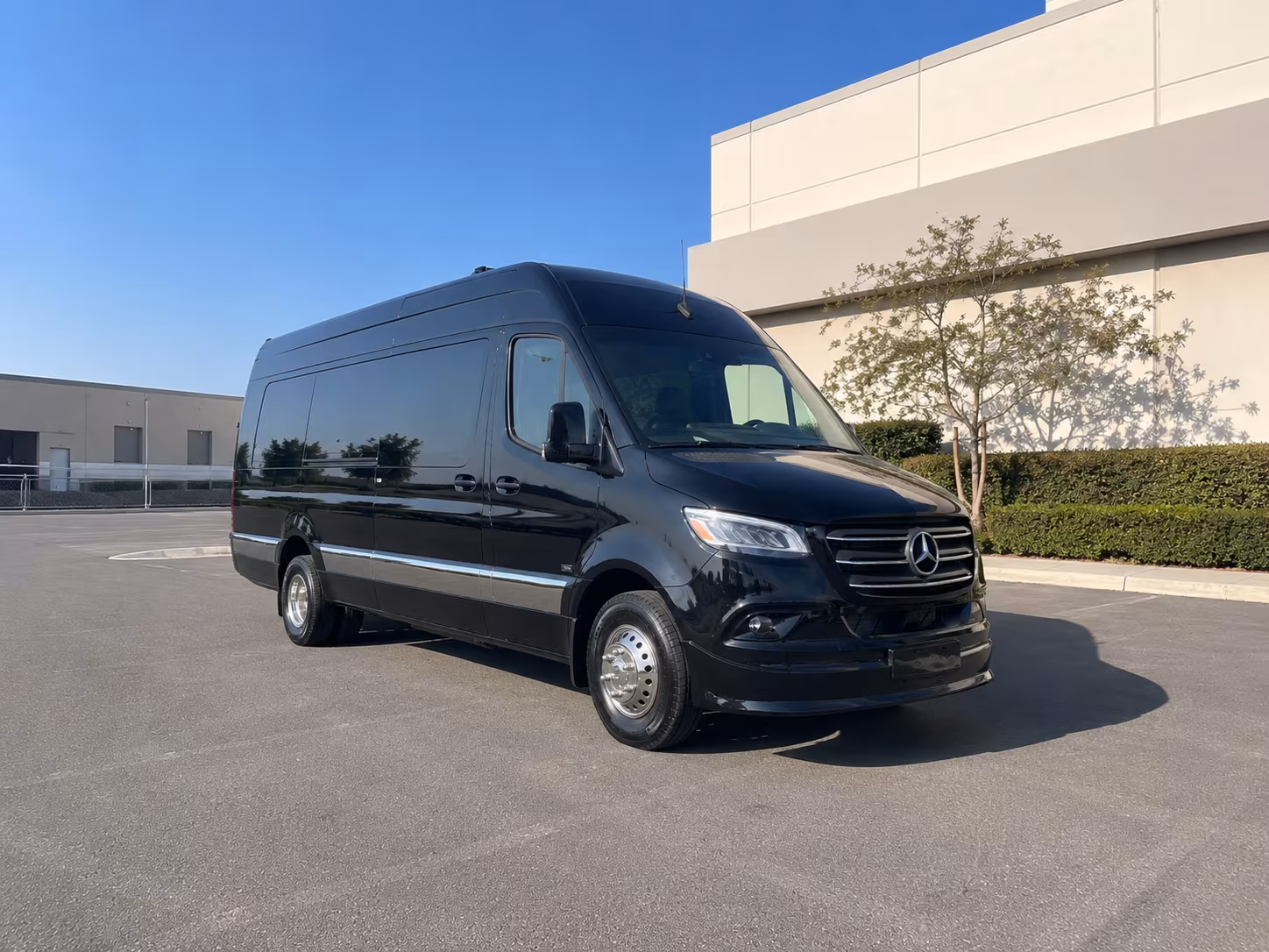 little rock 18 passenger sprinter van