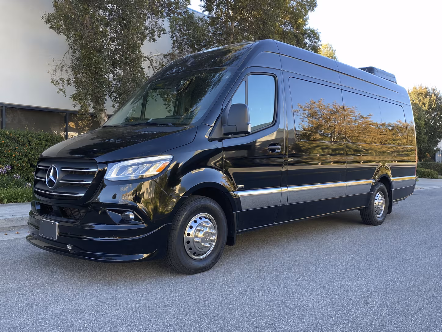 little rock 20 passenger sprinter van